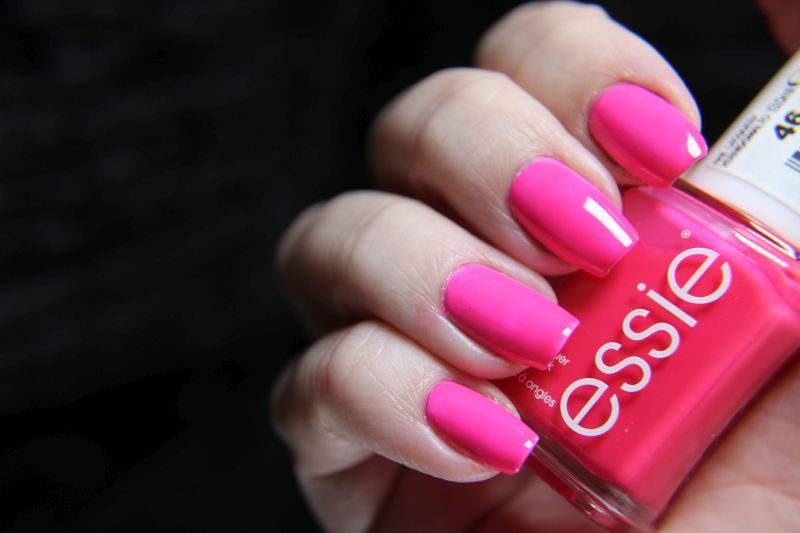 Essie - Neons 2016 2017 - Off the wall